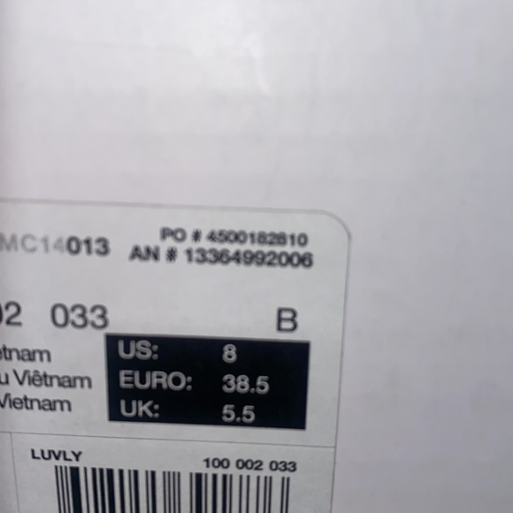 White mini heels with red hearts on the platform - Picture 2 of 4